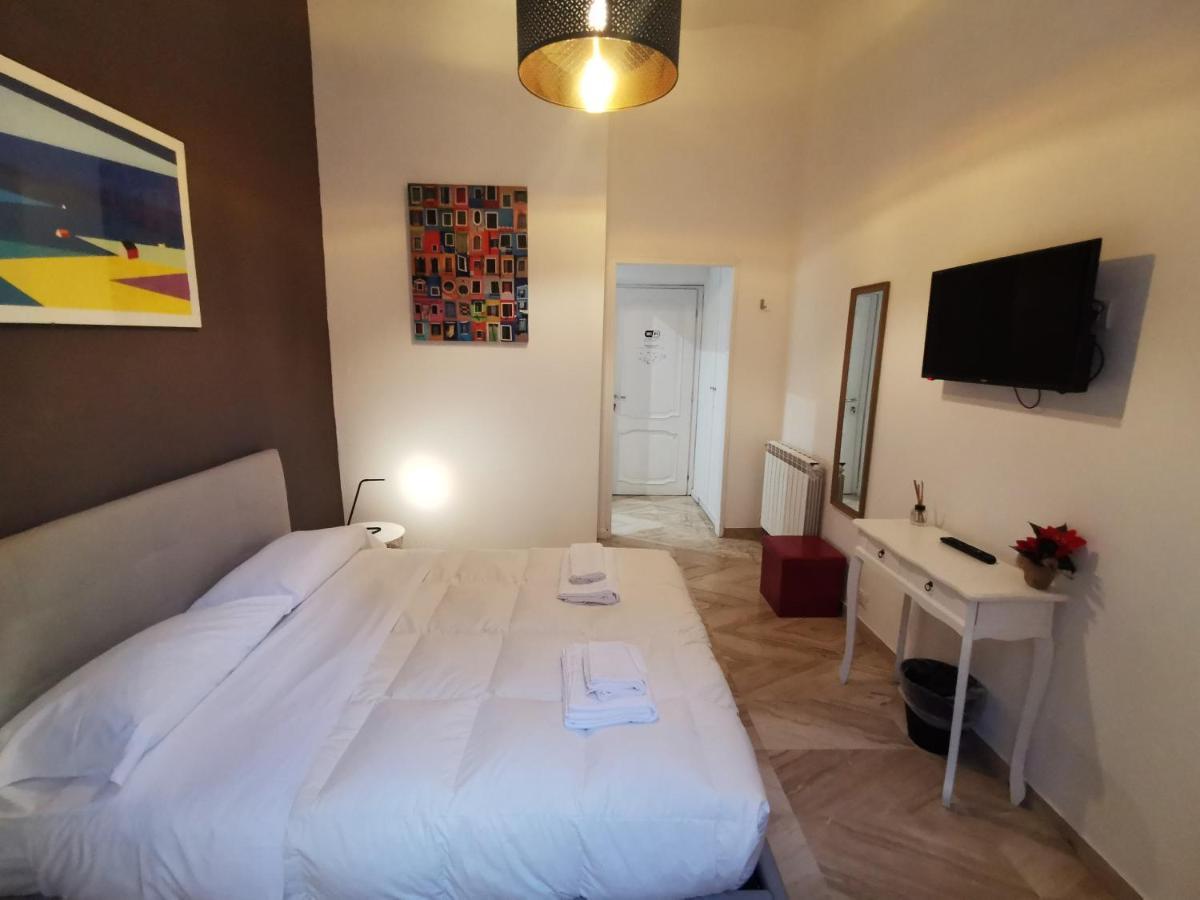 109 Suites Roma Habitación foto